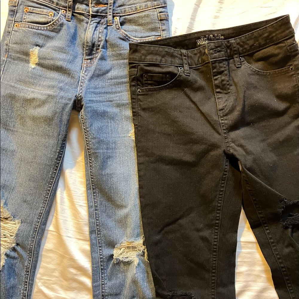 Ripped skinny jeans